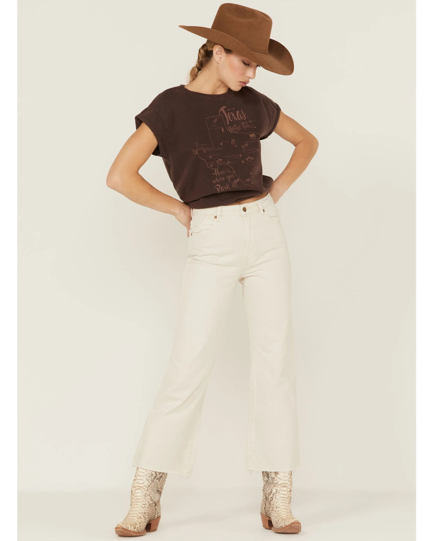 Cleo + Wolf Women's Texas Map Rolled Sleeve Graphic Tee 2 Cleo + Wolf Women's Texas Map Rolled Sleeve Graphic Tee - Image 2