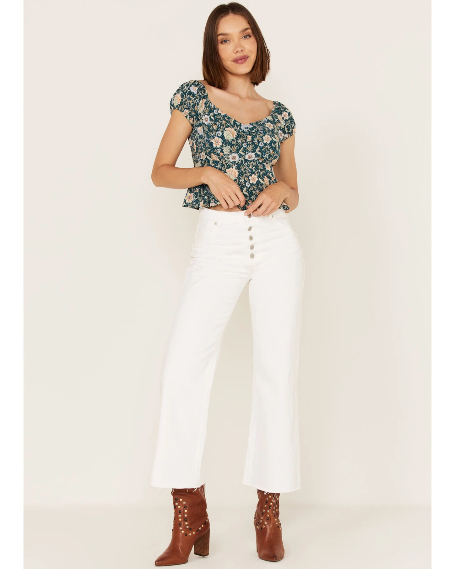 Shyanne Women's Floral Print Flounce Top 2 Shyanne Women's Floral Print Flounce Top - Image 2