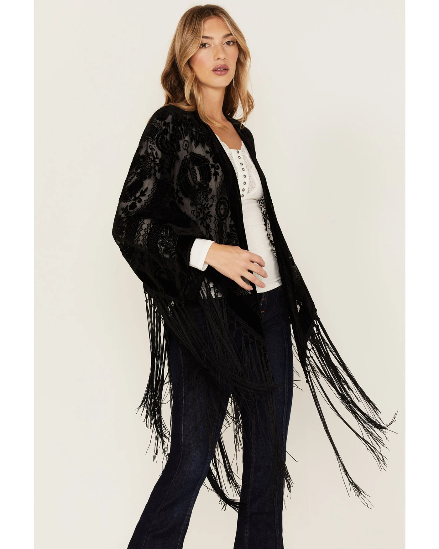 Idyllwind Women's Velvet Floral Fringe Kimono 2 Idyllwind Women's Velvet Floral Fringe Kimono - Image 2