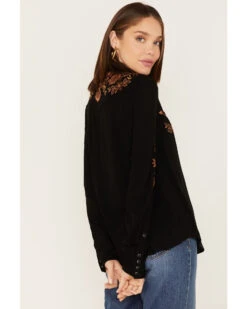 Stetson Women's Floral Embroidered Long Sleeve Snap Western Shirt -Deals Grace Apparel Store 2000378241 001 P4