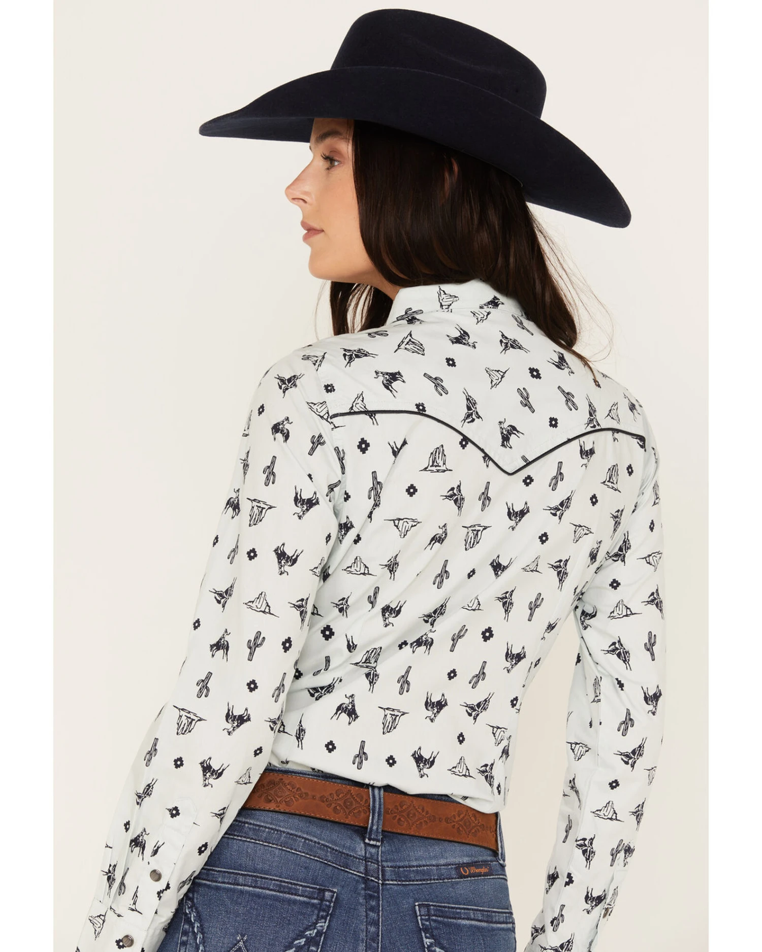 Wrangler Women's Desert Toss Long Sleeve Western Pearl Snap Shirt 4 Wrangler Women's Desert Toss Long Sleeve Western Pearl Snap Shirt - Image 4