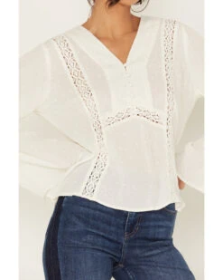 Idyllwind Women's Memphis Bell Sleeve Crochet Top -Deals Grace Apparel Store 2000380718 103 P4